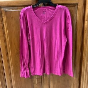 #47 - BCG, v-neck top, size XXL